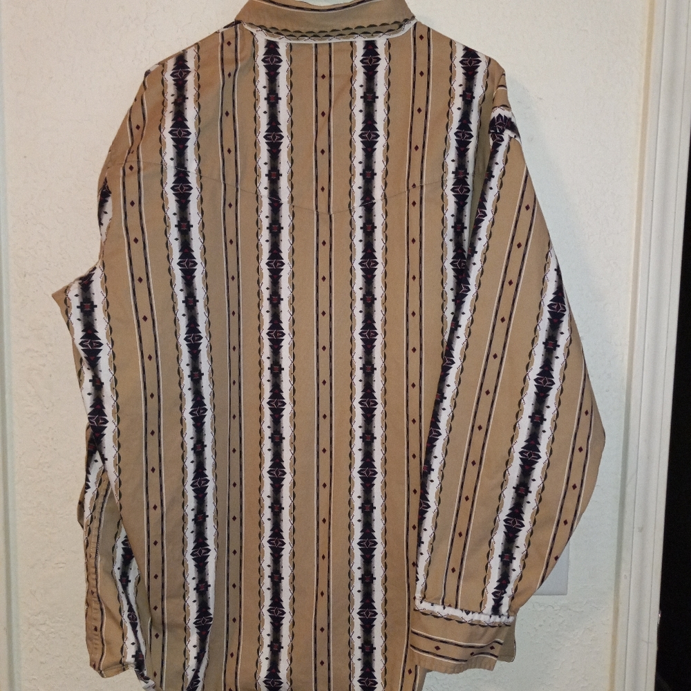 Western Wear Big MAN Long Sleeve Pearl Snap Button Down Shirt - Picture 5 of 6